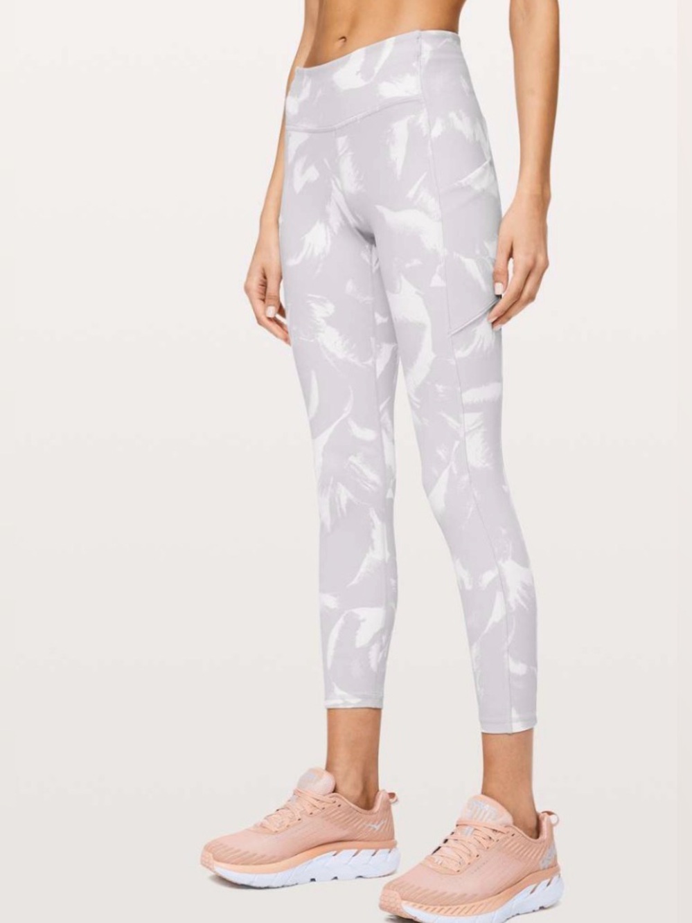 Lululemon Speed Up Tight 25” size 6